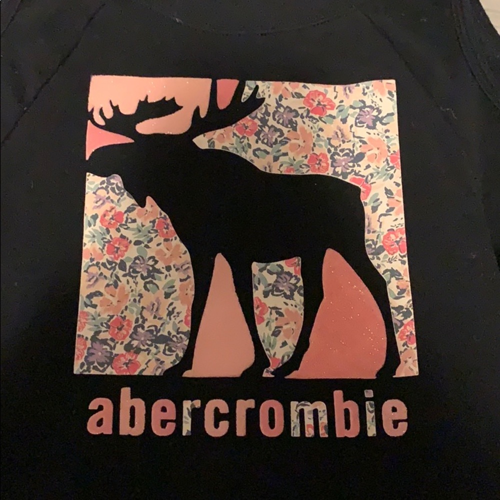 Sweatshirt - Picture 2 of 5